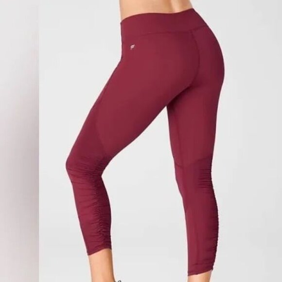 Fabletics Ruched Leggings Size Medium Burgundy Gym Yoga Active High Waisted - Picture 1 of 9